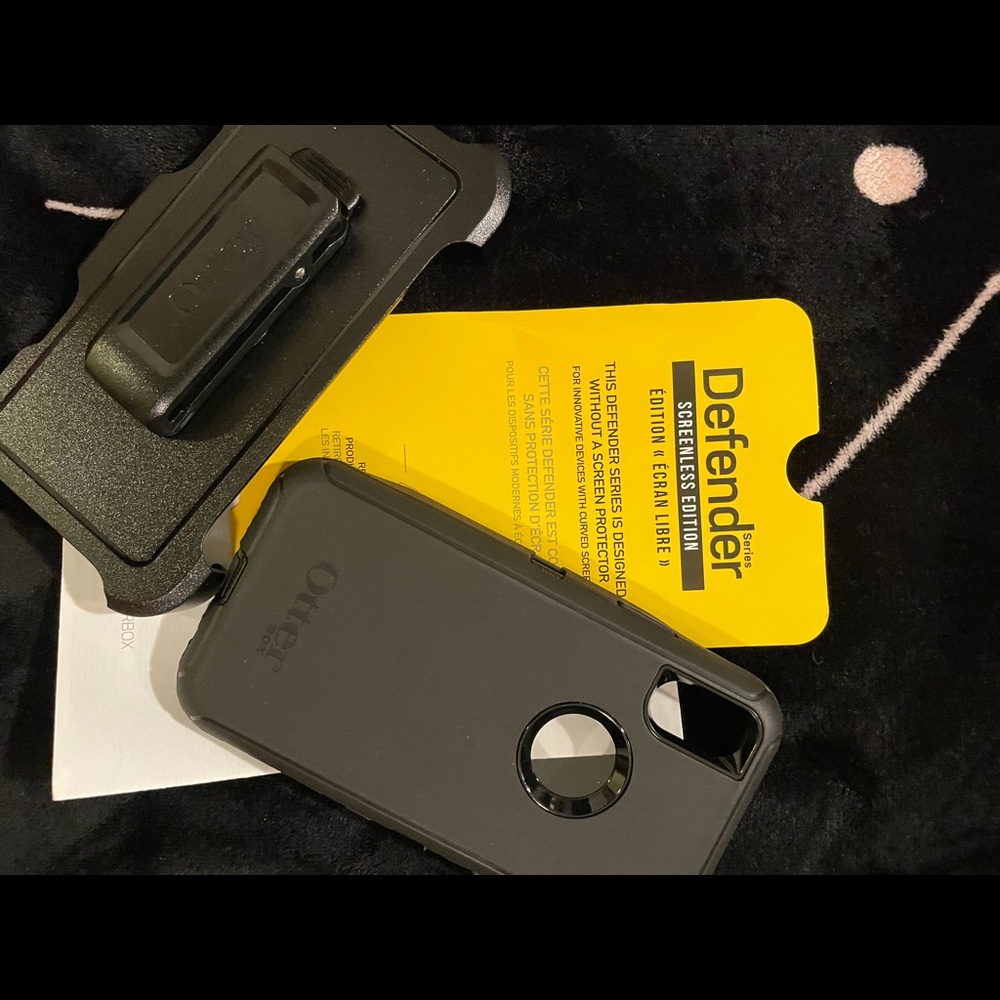 Otter box cellphone case
